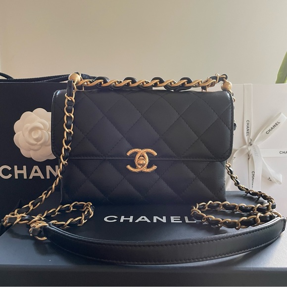 Meet your Posher, J Tia - Picture 3 of 5